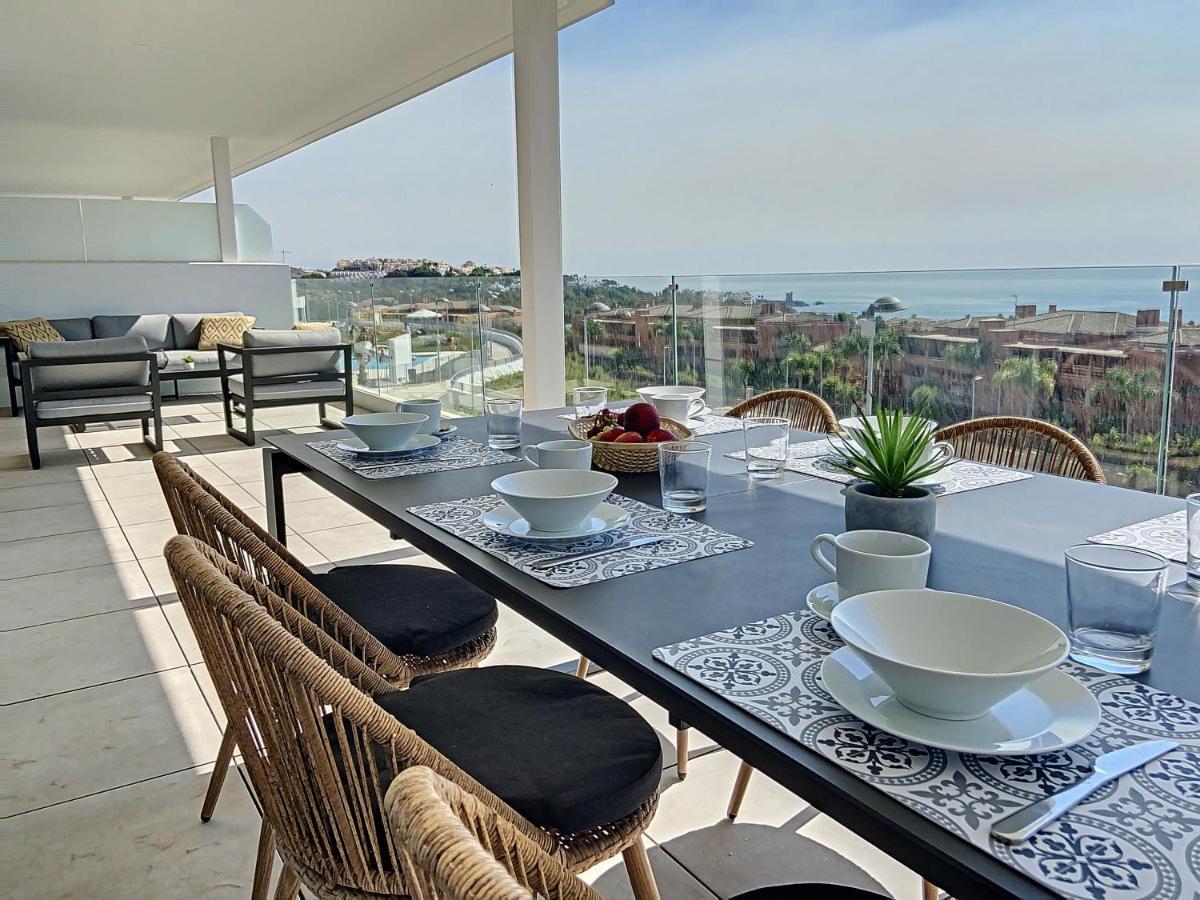 Via Celere 2330 Sea View Apartment Casares Luaran gambar
