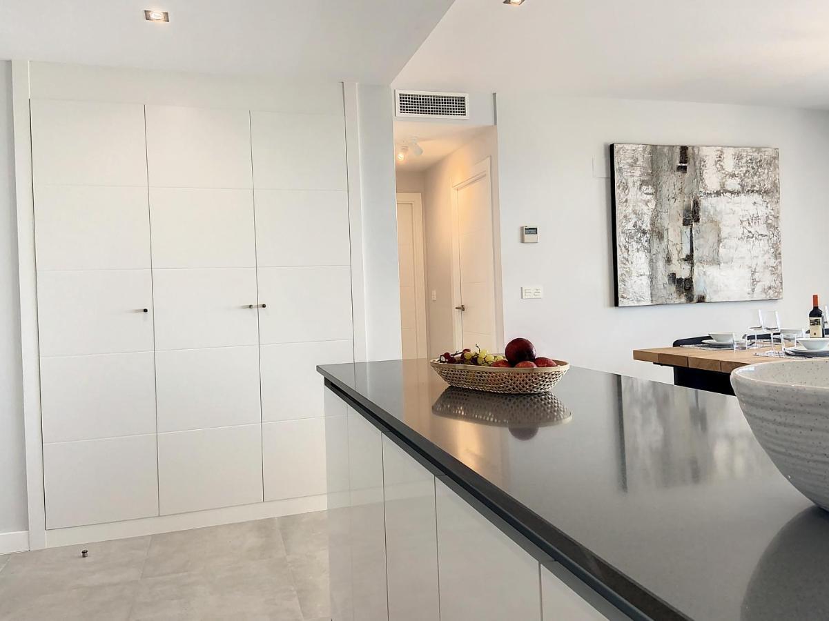 Via Celere 2330 Sea View Apartment Casares Luaran gambar