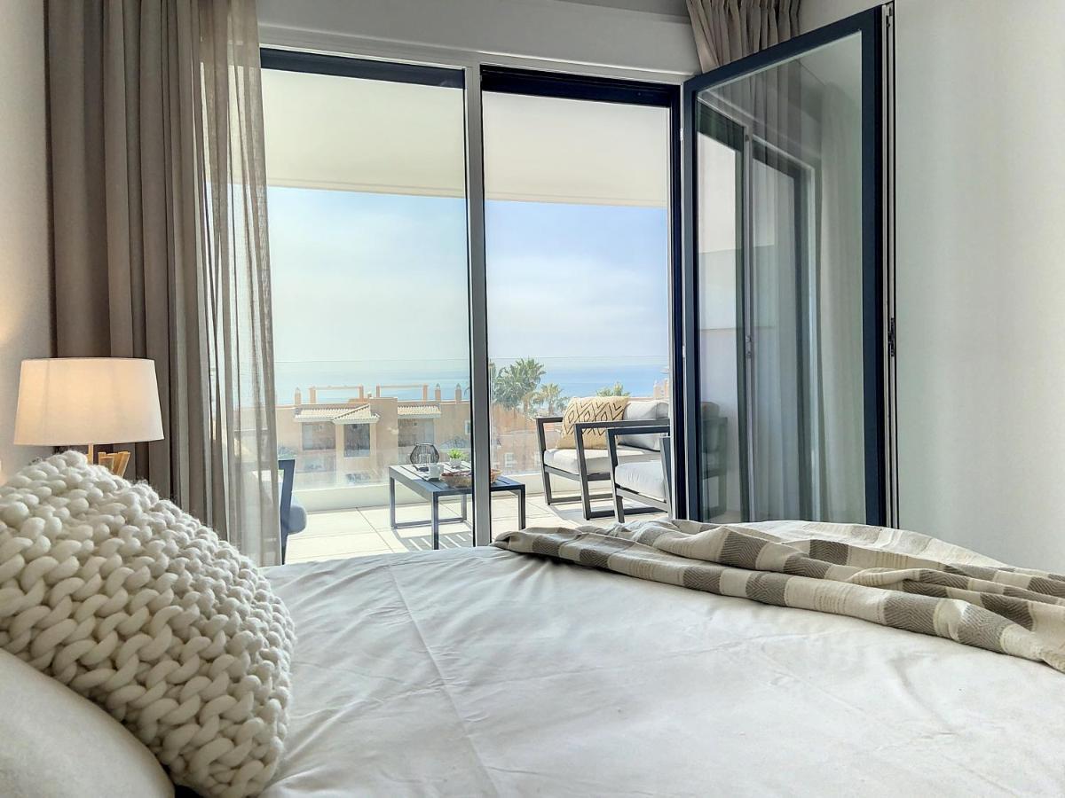 Via Celere 2330 Sea View Apartment Casares Luaran gambar